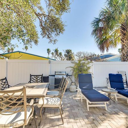 Florida Unit Steps From Indian Rocks Beach Access! Клиъруотър Бийч Екстериор снимка