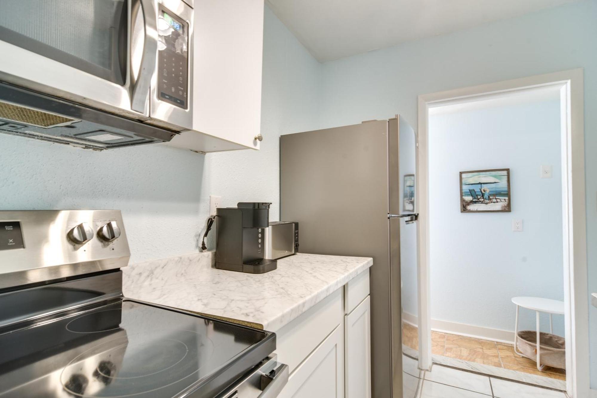 Florida Unit Steps From Indian Rocks Beach Access! Клиъруотър Бийч Екстериор снимка
