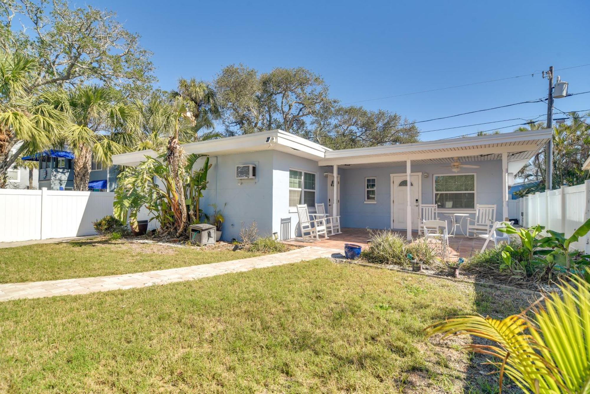 Florida Unit Steps From Indian Rocks Beach Access! Клиъруотър Бийч Екстериор снимка