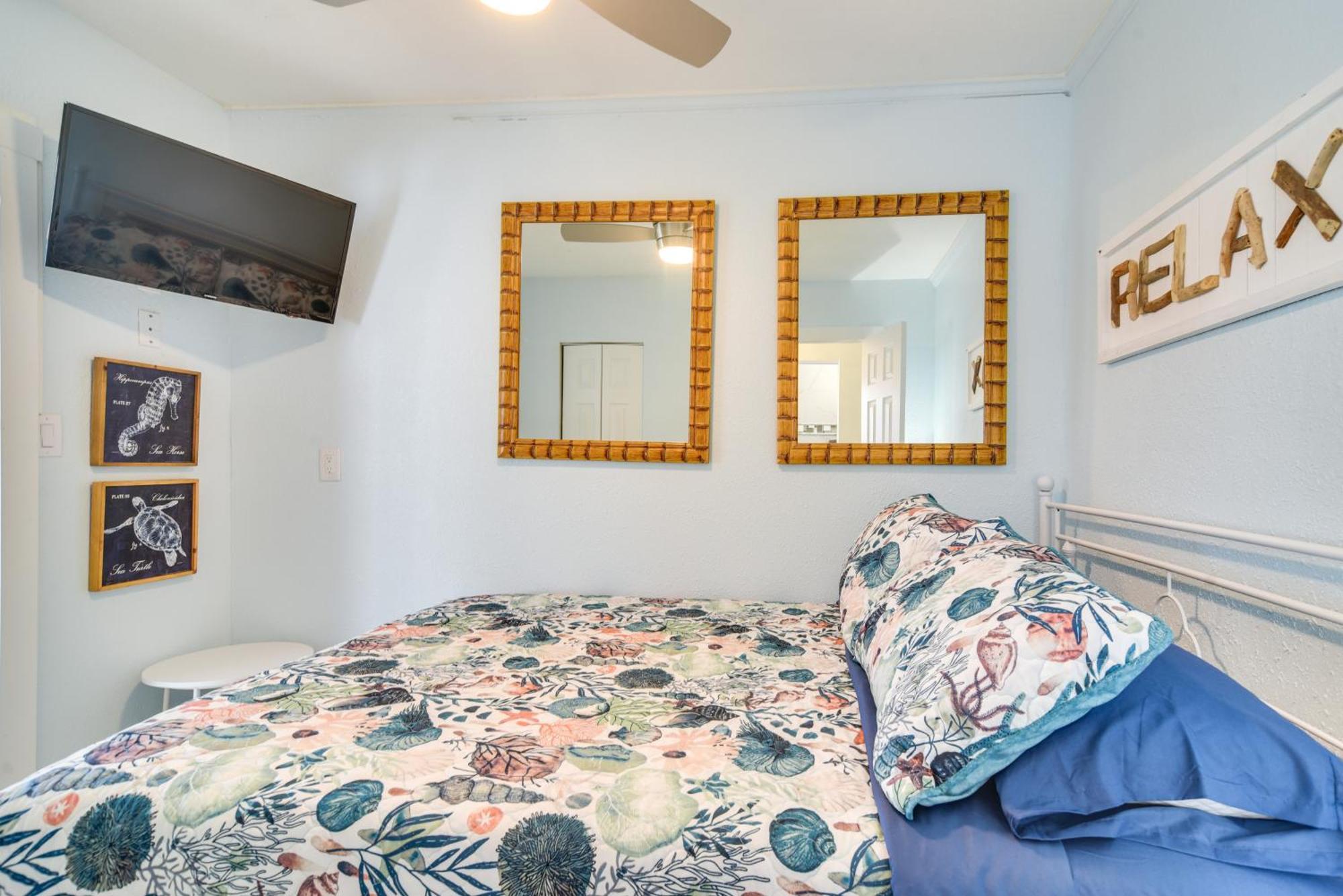 Florida Unit Steps From Indian Rocks Beach Access! Клиъруотър Бийч Екстериор снимка