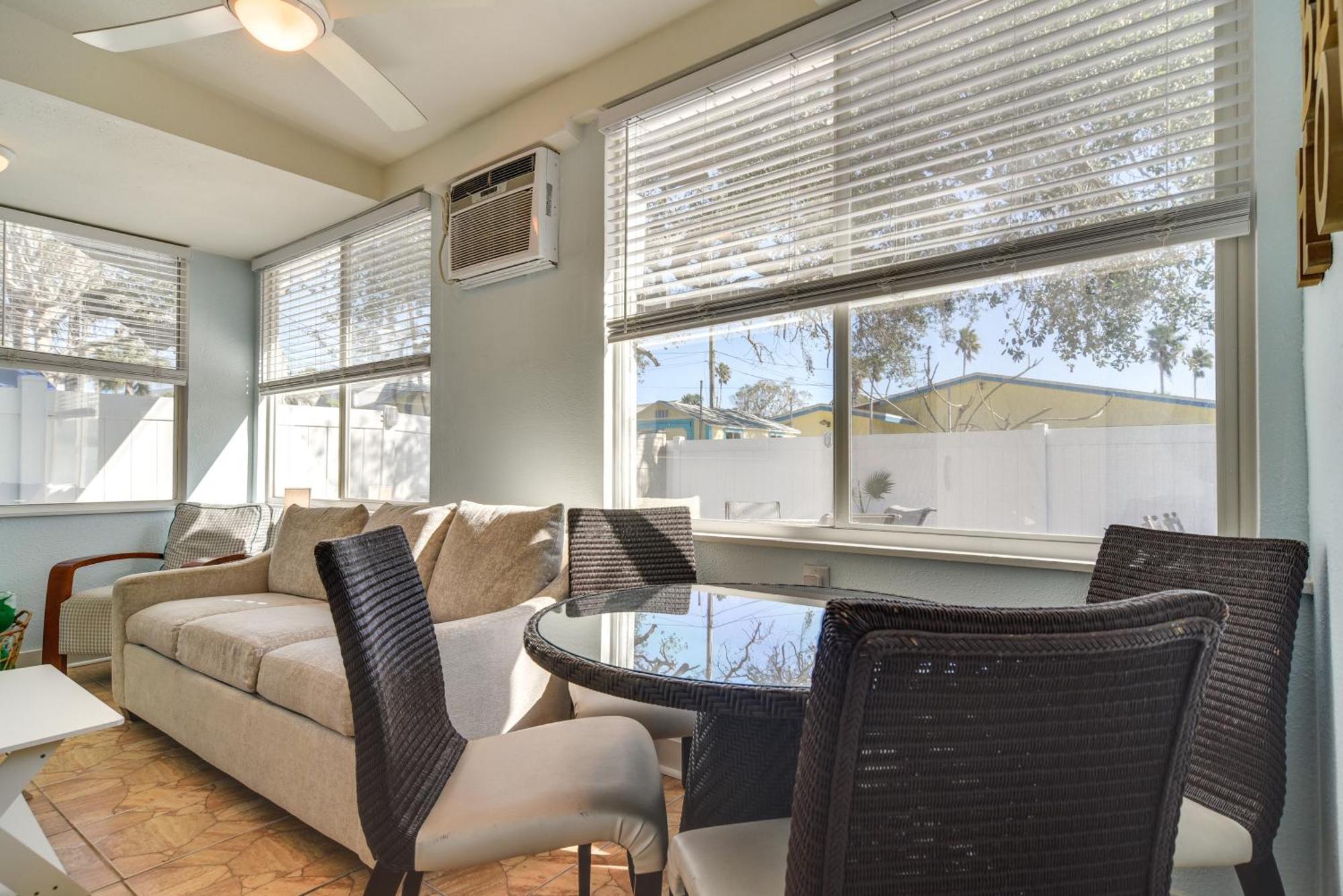 Florida Unit Steps From Indian Rocks Beach Access! Клиъруотър Бийч Екстериор снимка
